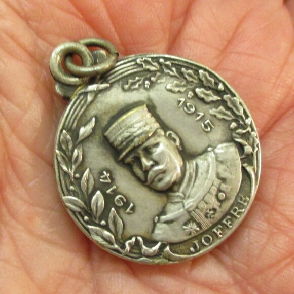 WWI French General Joseph Joffre Medal Locket ~ ANTIQUE Silver Slide Locket - Picture 10 of 13